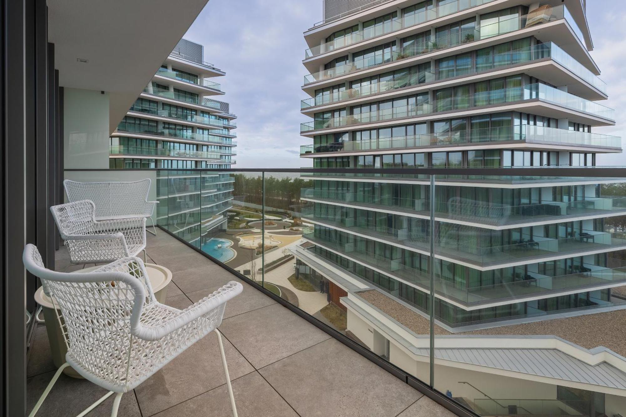 Lux Sea Towers - Wellness Spa, Gym & Beach - Seaview By Rent Like Home เมียนซิดดรอแย ภายนอก รูปภาพ